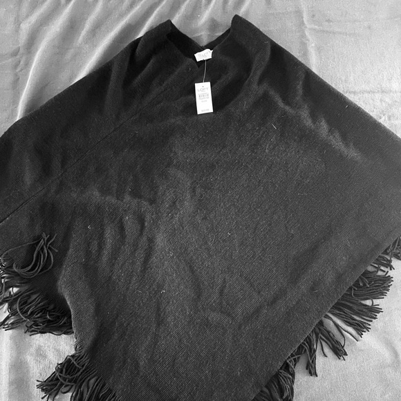 NWT Ann Taylor Loft Black Poncho Cape - One Size Fits All - Brand New with Tags - Picture 2 of 2